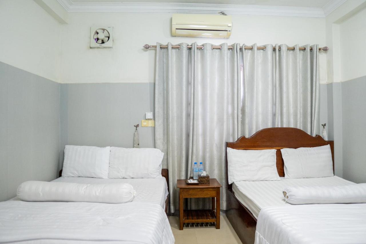 Empire House, Phnom Penh Hotel Exterior photo